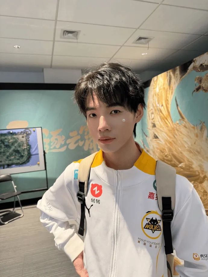 罗恩哈珀能顶着球迷嘉年华断卡？