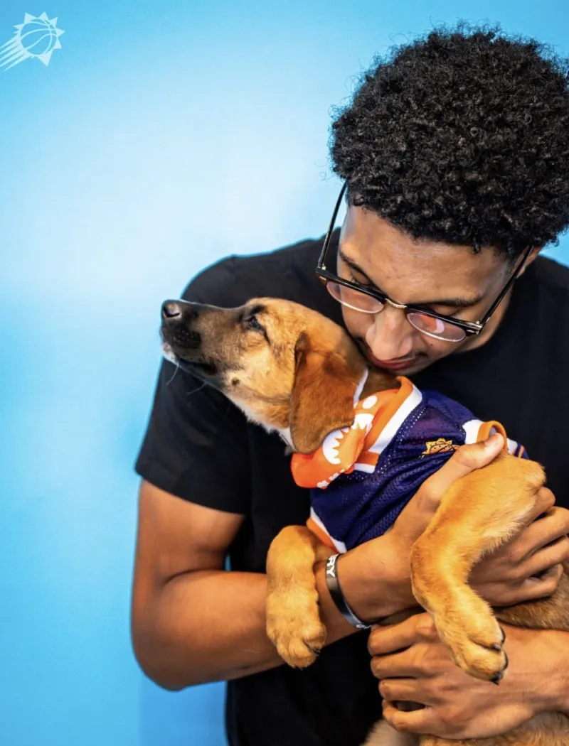 米體：不希望降薪，DV9經紀人希望續約后得到1050萬歐左右的年薪