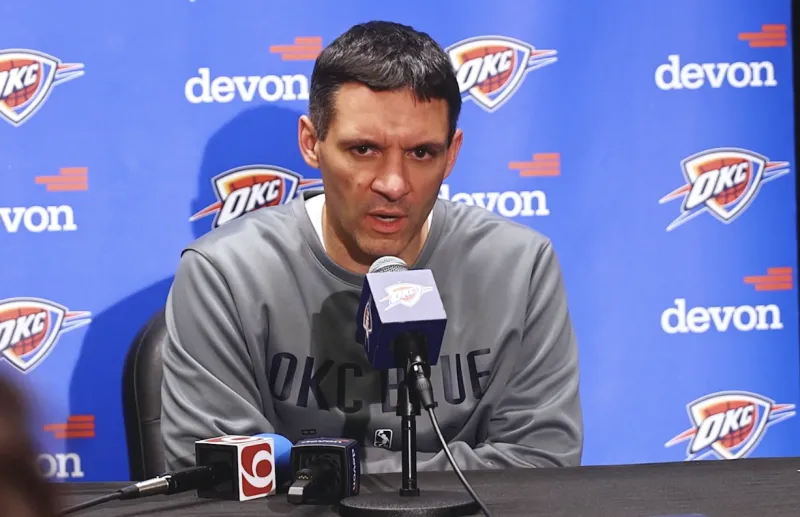 英超積分榜：維拉多賽一場領先第4曼聯3分，領先第6利物浦6分