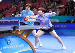蒯曼/覃予萱3-1击败向俊霖/高雨欣，晋级全锦赛女双决赛