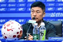 李国旭：年轻球员进步非常快，这其中一半功劳属于球迷