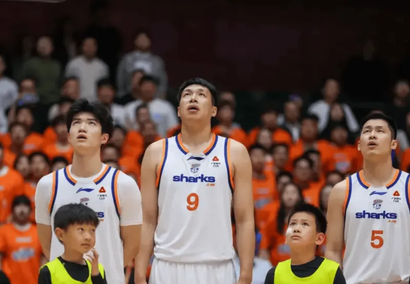 流言板]CBA潜力赛：偰李永炜8分刘毅7分上海25-21战胜山东