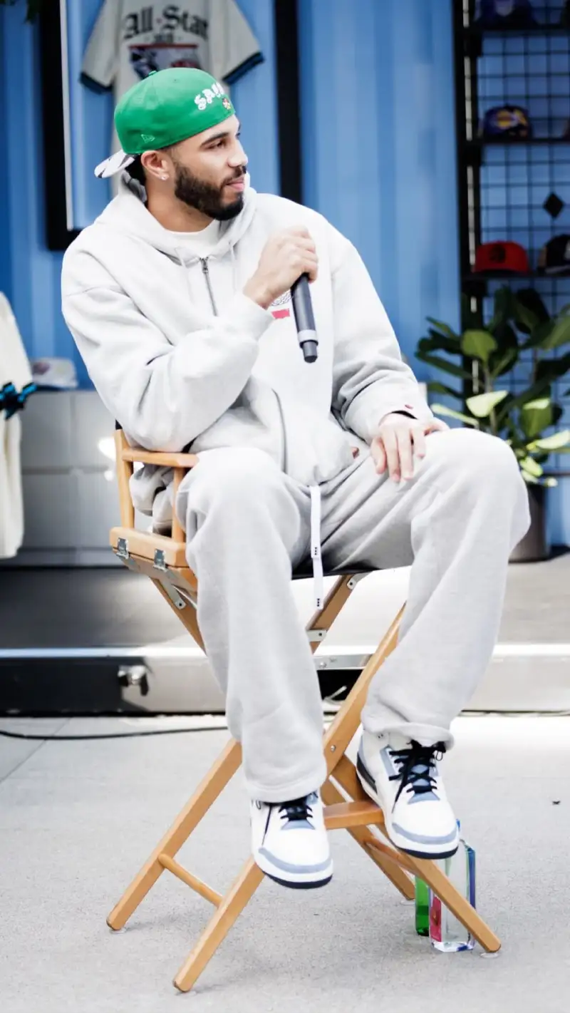 流言板]感受全明星氛围！塔图姆Ins分享自己来洛杉矶参加活动的照片(图1)