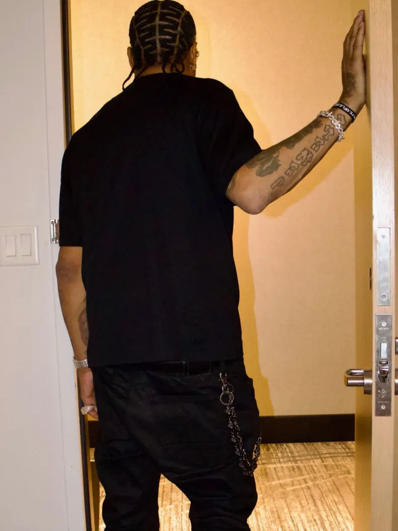 賴斯本場數據：帶球失誤送禮，2次搶斷，14次對抗10次成功