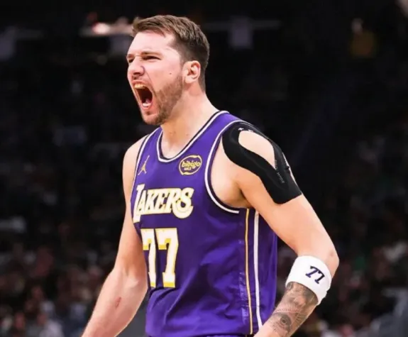 17歲帥惟浩未進入成都蓉城一線隊B名單，此前剛獲得金童獎