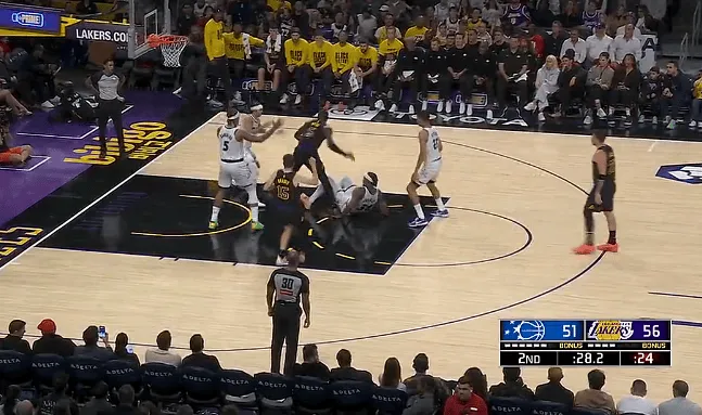 土耳其vs羅馬尼亞首發(fā)：恰爾汗奧盧、居萊爾、伊爾迪茲均先發(fā)出場