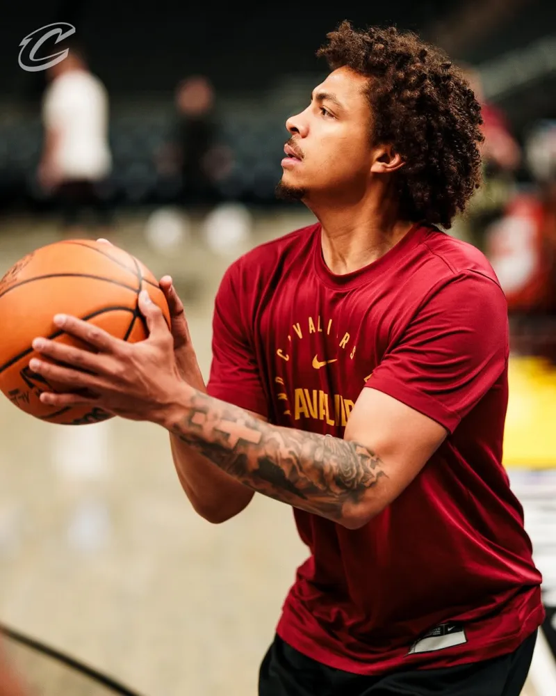 似曾相識？居萊爾被換下后非常不滿：總是我，每次都是我