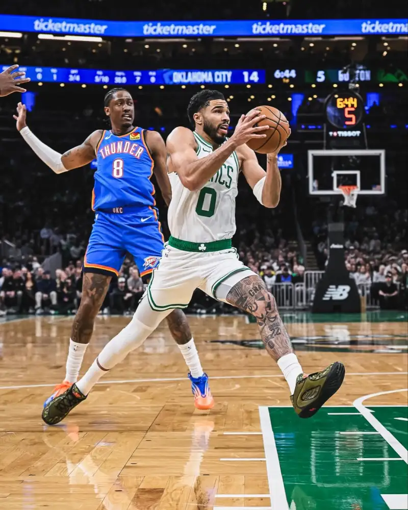 銅梁龍官方：薩達烏斯卡斯等人自由身離隊，宋攀等人租借離隊