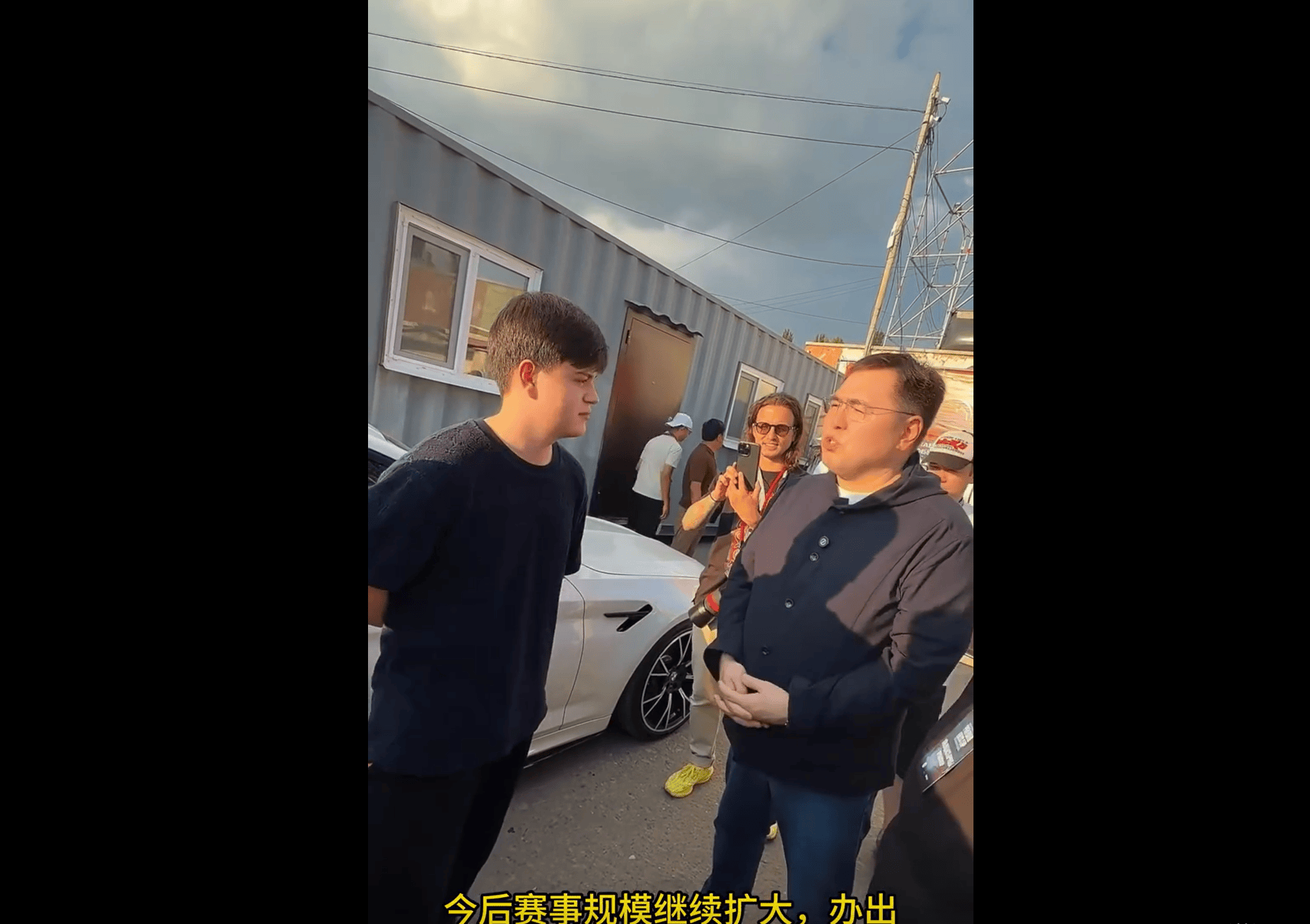 国民电竞偶像！ molodoy作为嘉宾支持老家当地线下赛事并与市长见面
