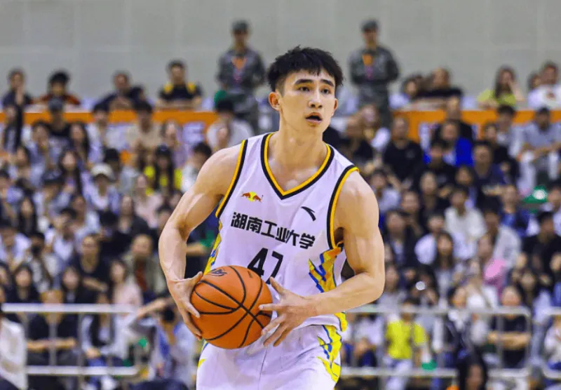 CUBAL首轮焦点对决：柳锐22分9助攻，湖南工大力克厦门大学！