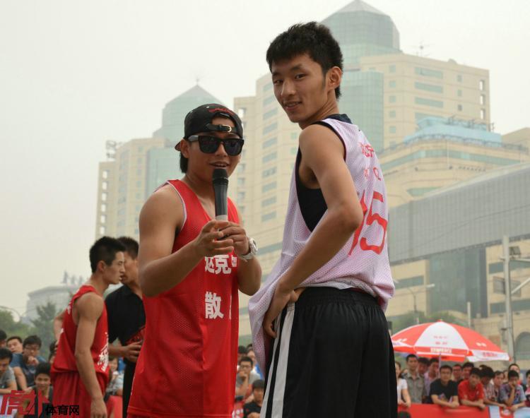 篮框.撕裂重罪!达克宁北上广街球巡演首站北京