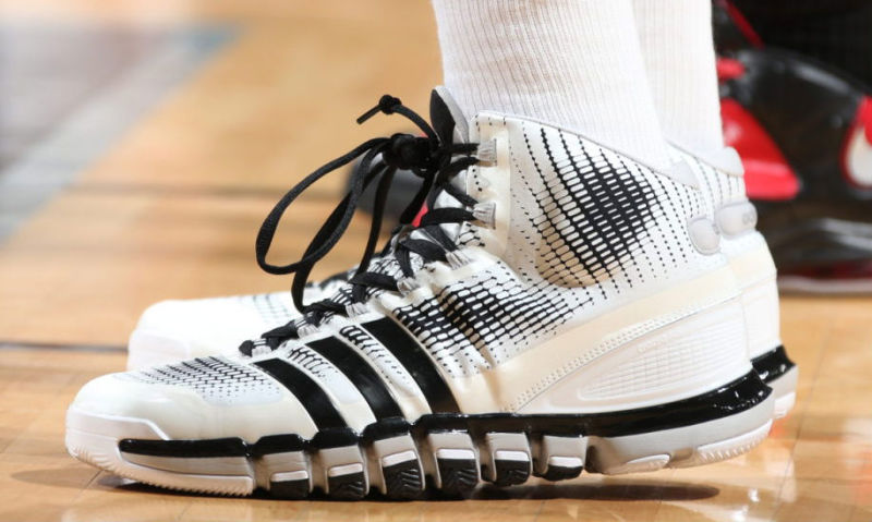 【地板流策鞋】球场之上,唯快不破--adidas ad