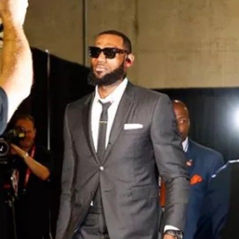 蹲大号时突然发现,04活塞阵容可能才是对抗勇