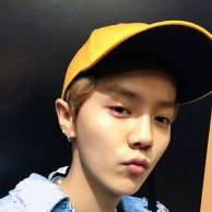 鹿晗他家的的虎扑篮球空间