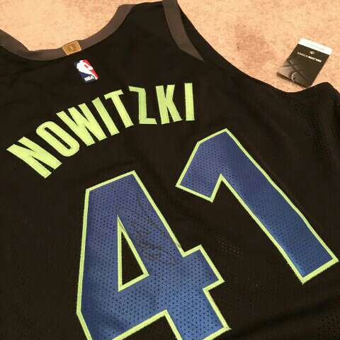 不懂就问,为什么粤语在广东这么强势,相比中国